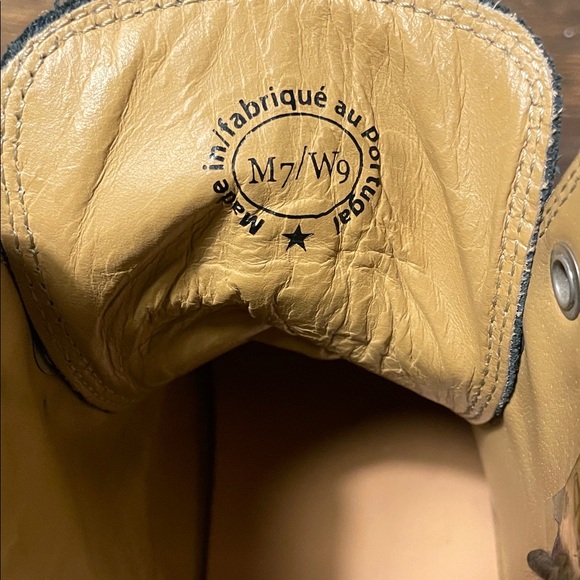 John Fluevog Derby Swirl Boots - Picture 4 of 5